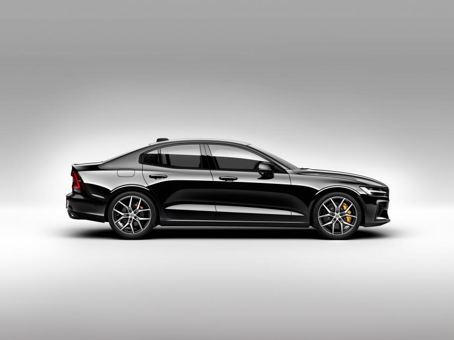  Volvo S60 T8 Polestar Engineered 2018 года  (WW) (фото 13 из 51)